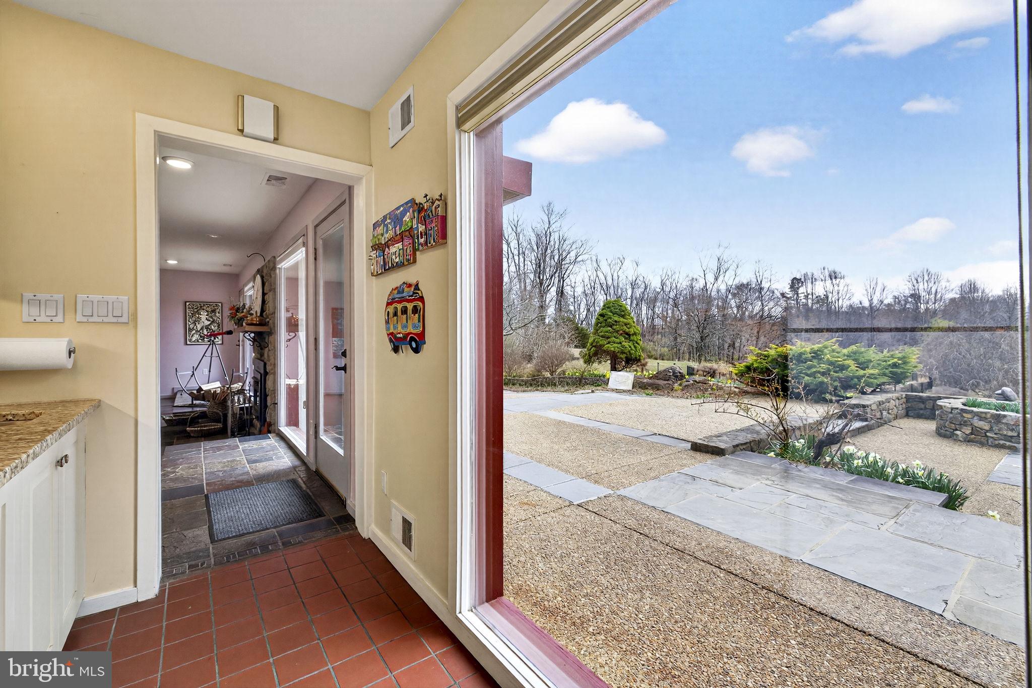 3850 Cobbler Mountain Road Delaplane, VA 20144 - Photo 23 of 132 Hallway to kitchen