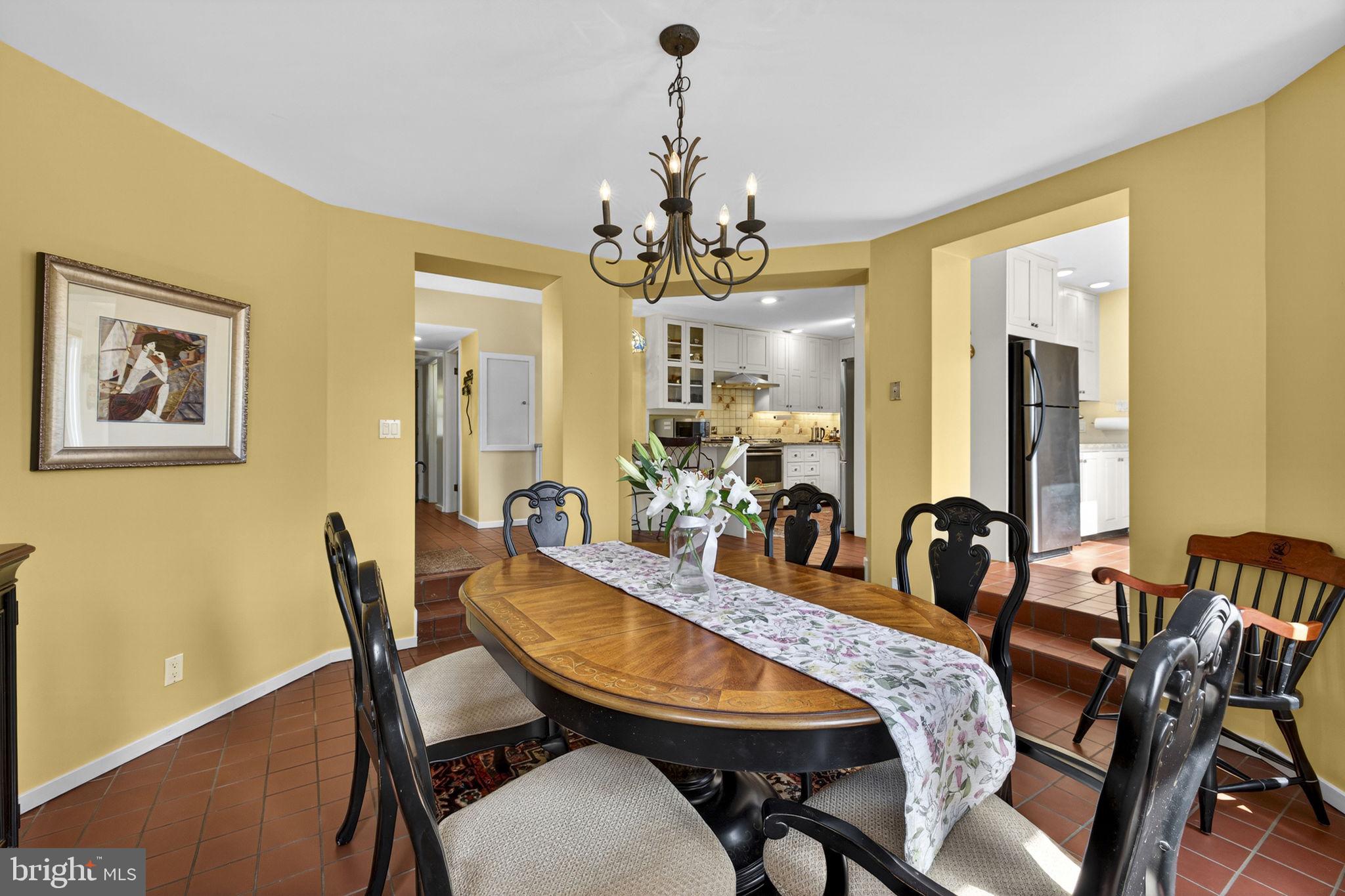 3850 Cobbler Mountain Road Delaplane, VA 20144 - Photo 38 of 132 Dining room