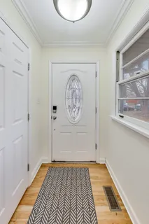 $450,000 | 403 Dalton Avenue, Mundelein, IL 60060