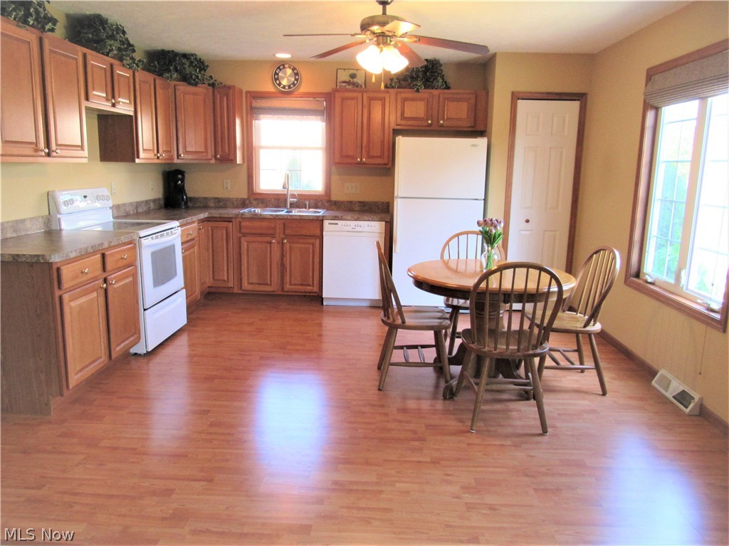 16090 Webster Road Cleveland, OH 44130 - Photo 2 of 13