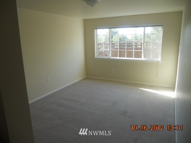4775 Shattuck Avenue South, Unit D101 Renton, WA 98055 - Photo 8 of 14 Gallery Image 8