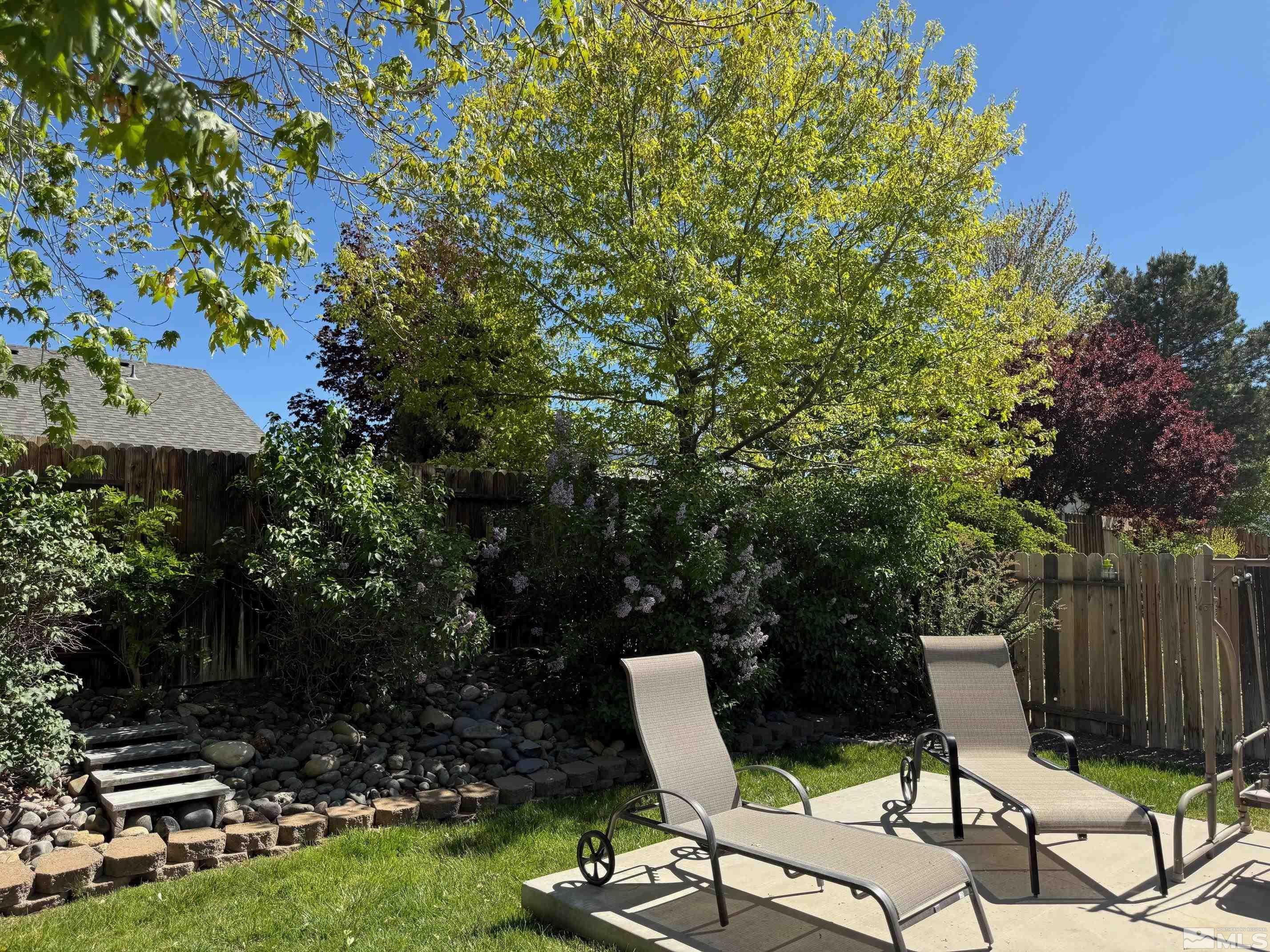 980 Sunview Drive Carson City, NV 89705 - Photo 24 of 27 a view of chair and chairs in the garden