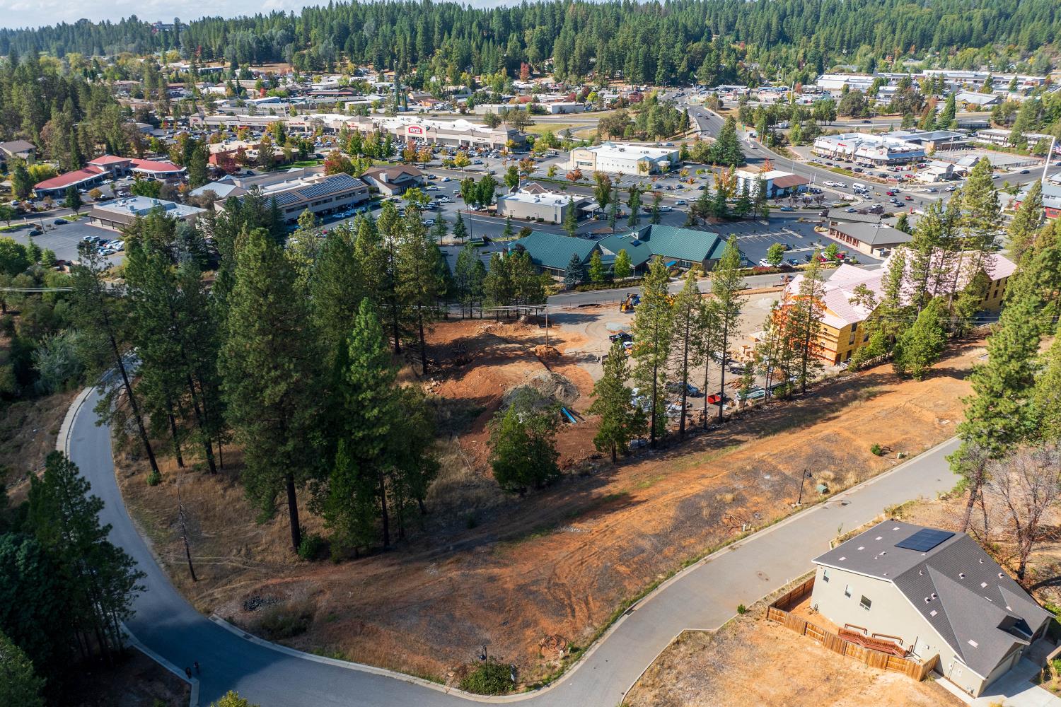 106 Jackrabbit Road Grass Valley, CA 95945 - Photo 6 of 8 a view of a city