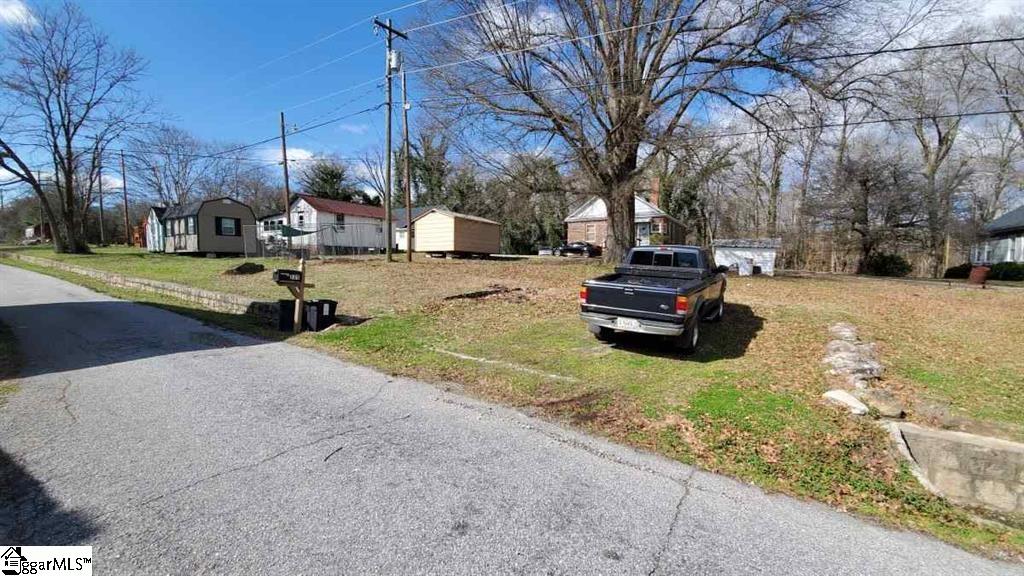 325 Stone Street Pacolet, SC 29372 - Photo 4 of 4