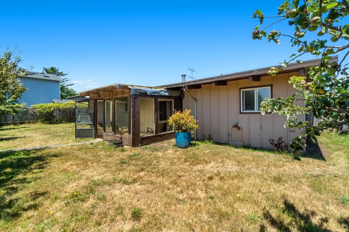 874 Stapp Road McKinleyville, CA 95519 - Photo 17 of 22