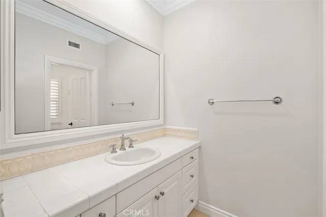 $7,900 | 20 Lookout, Irvine, CA 92620