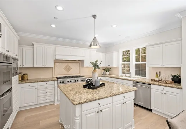 $7,900 | 20 Lookout, Irvine, CA 92620