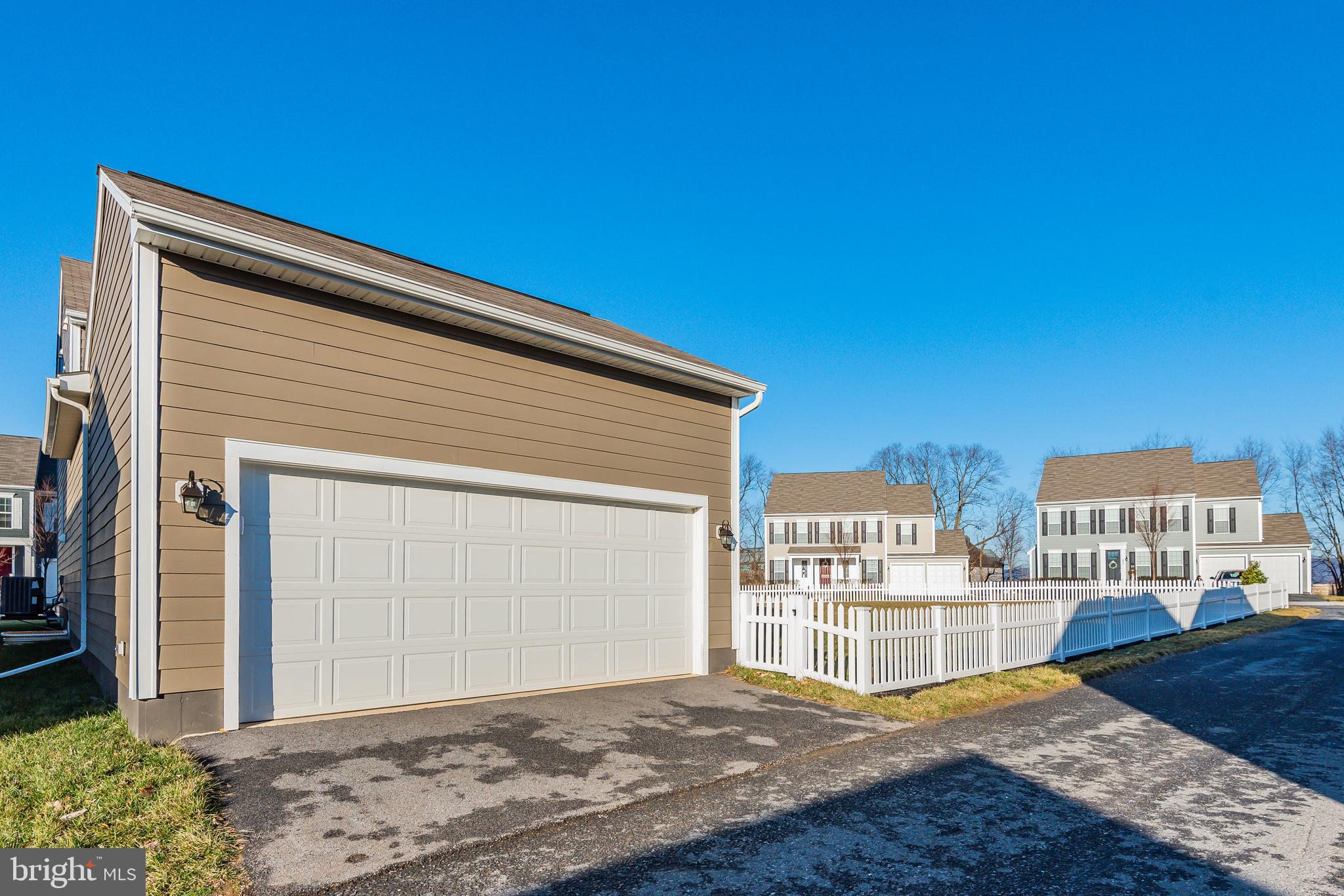 618 Line Road Mechanicsburg, PA 17050 - Photo 10 of 50 Gallery Image 10