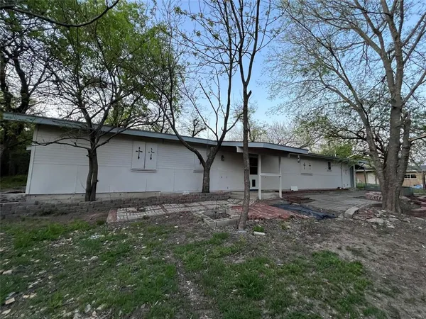$1,850 | 2410 Farm To Market Road 546, Unit 2, McKinney, TX 75069