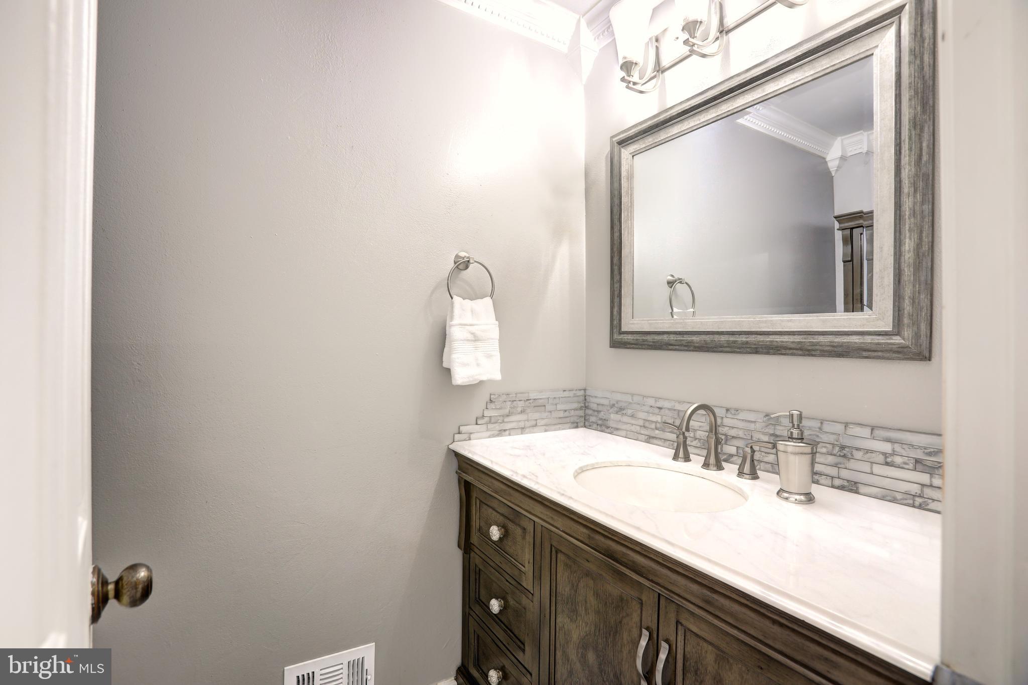 8114 Counselor Road Manassas, VA 20112 - Photo 17 of 53 Gallery Image 17