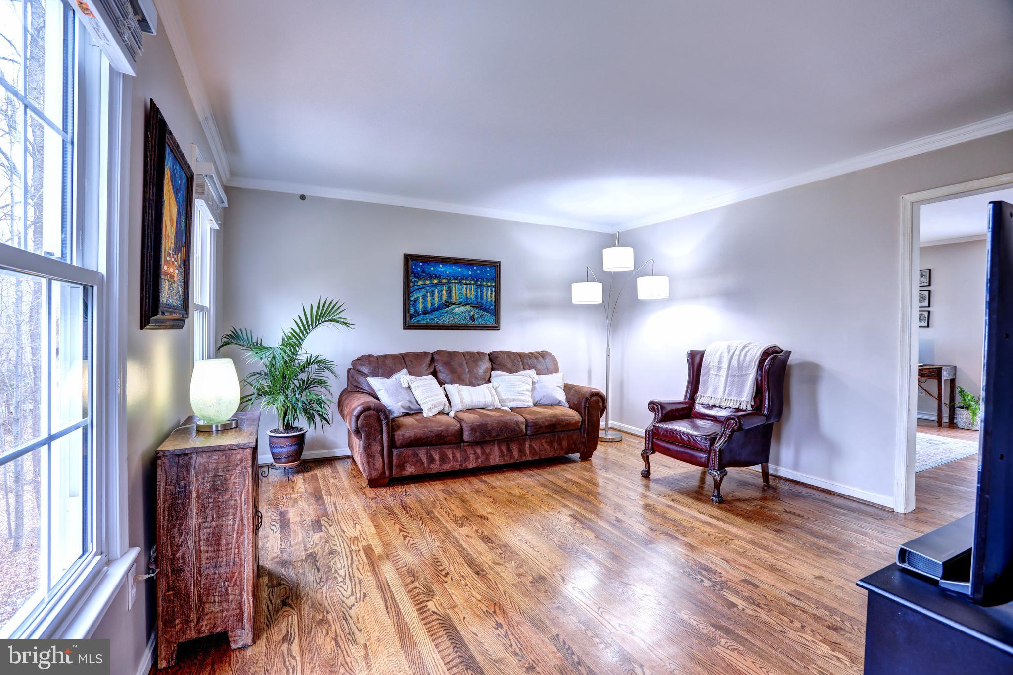 8114 Counselor Road Manassas, VA 20112 - Photo 5 of 53 Gallery Image 5