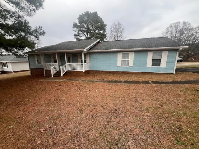 $269,900 | 207 Woodlawn Drive, Gaffney, SC 29340