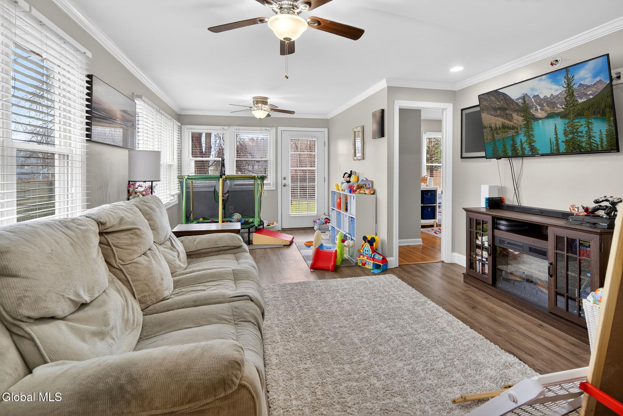 10 Booth Street Colonie, NY 12205 - Photo 8 of 16 10-web-or-mls-DSC09908