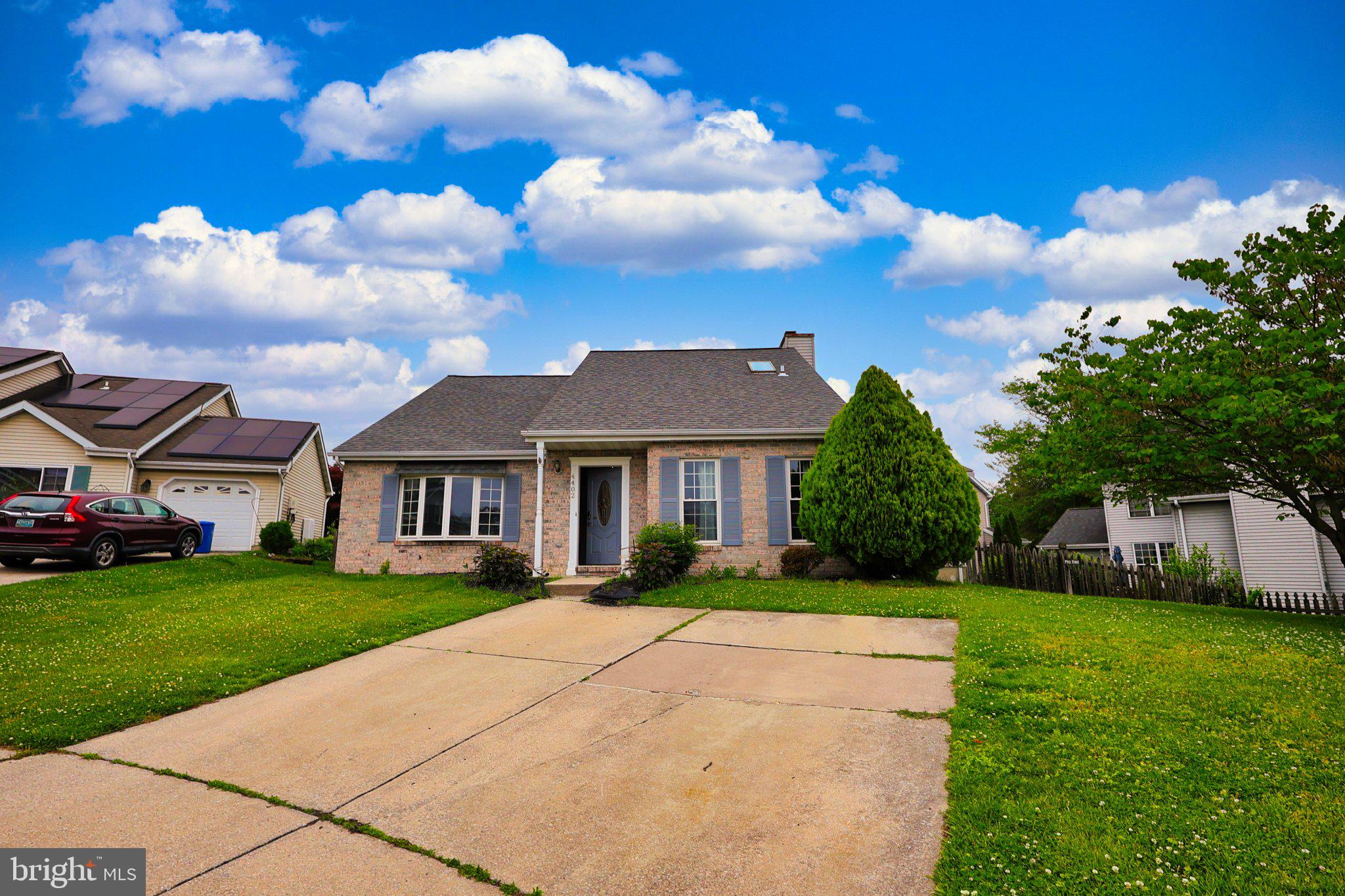 4402 Fieldgreen Road Nottingham, MD 21236 - Photo 4 of 52 Charming home with lush green yard.