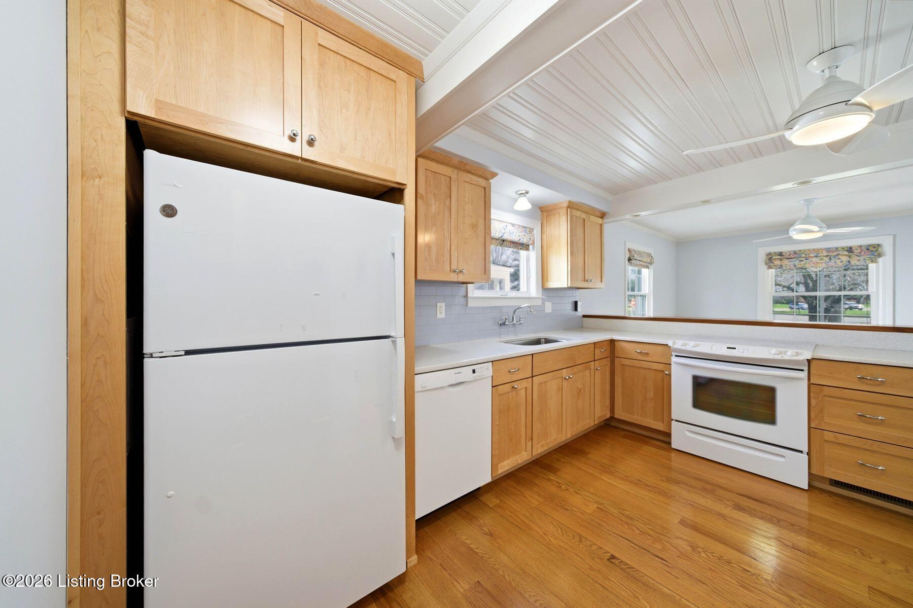 3009 Dundee Road Louisville, KY 40205 - Photo 39 of 64 photo_online_018