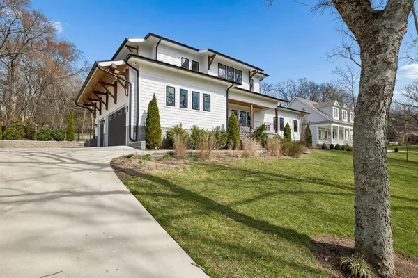 $1,995,000 | 828 Russleo Drive, Nashville, TN 37209