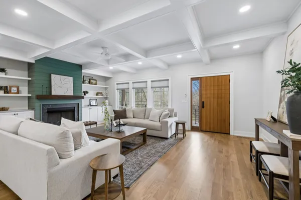 $1,995,000 | 828 Russleo Drive, Nashville, TN 37209