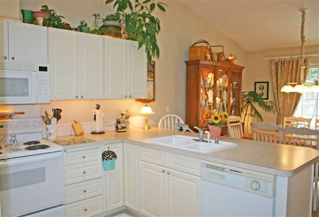 11106 North Mayfair Road Spokane, WA 99218 - Photo 2 of 8