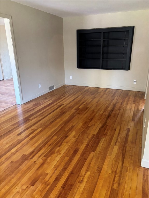 37 Deerfield Road Cranston, RI 02920 - Photo 11 of 33 Gallery Image 11