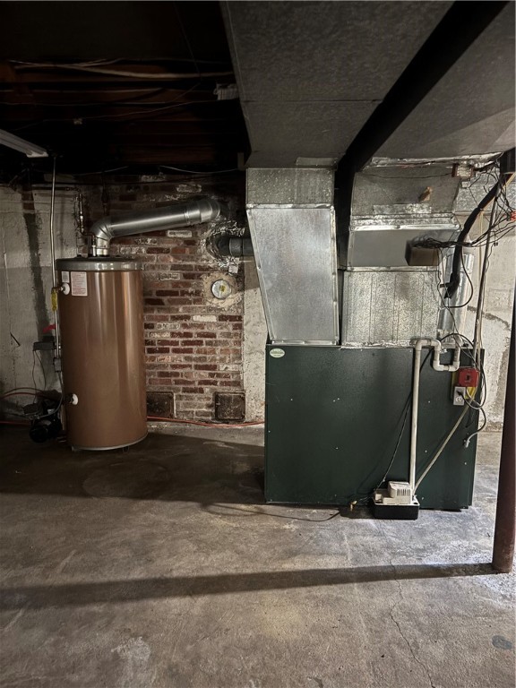 37 Deerfield Road Cranston, RI 02920 - Photo 33 of 33 Gallery Image 33