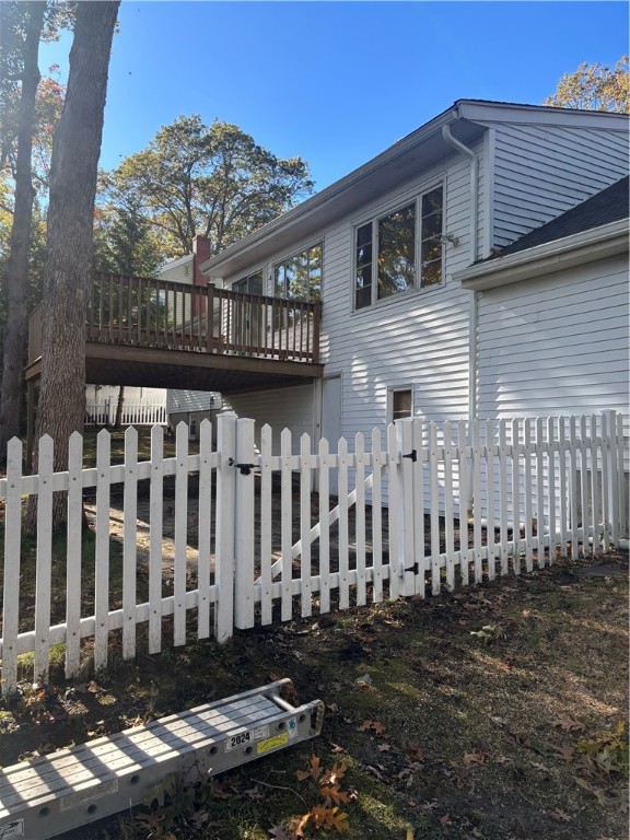 37 Deerfield Road Cranston, RI 02920 - Photo 7 of 33 Gallery Image 7