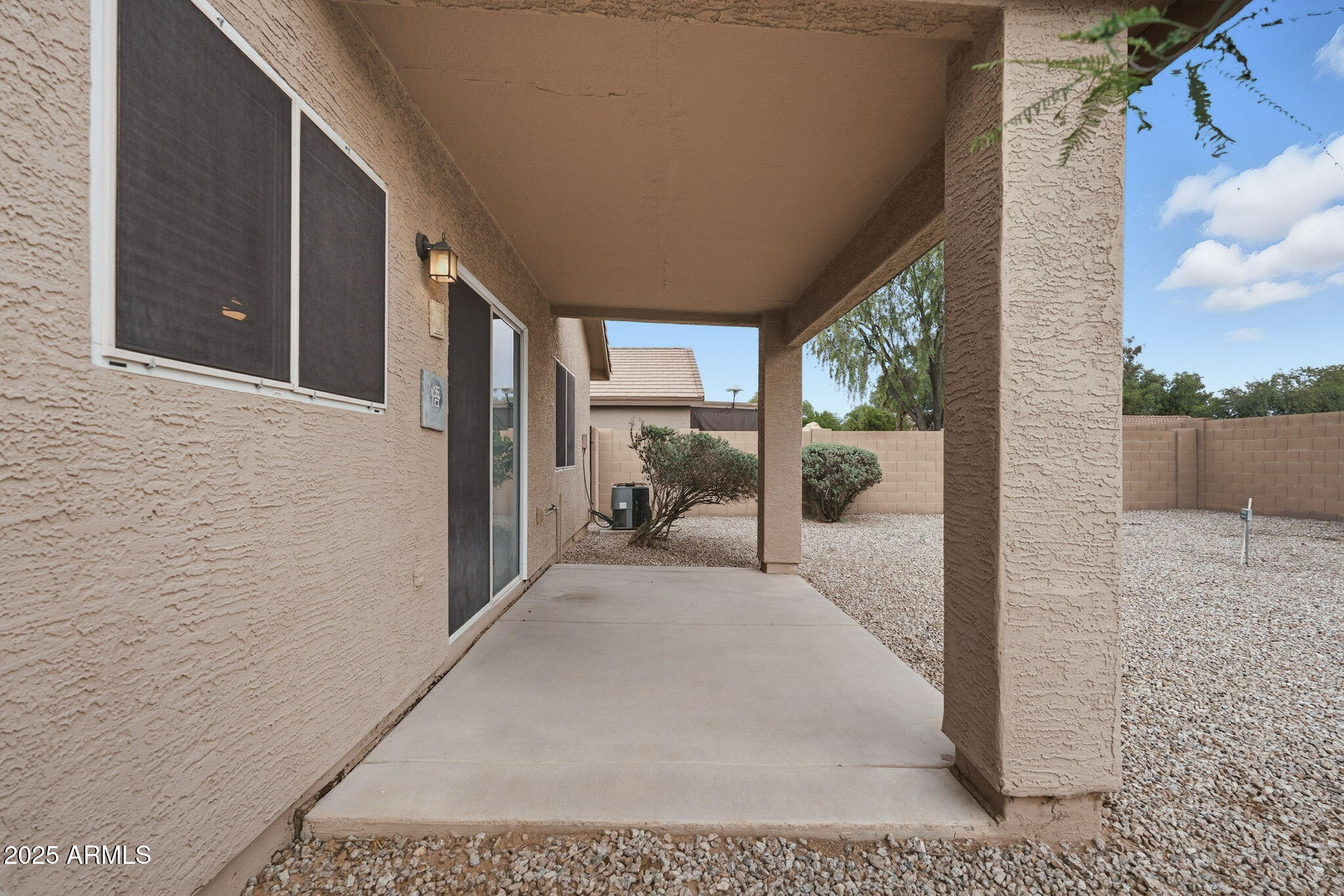 227 South 16th Street Coolidge, AZ 85128 - Photo 28 of 34 a view of a balcony