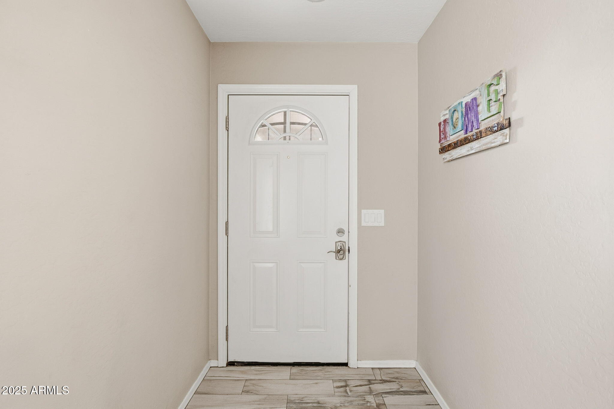 227 South 16th Street Coolidge, AZ 85128 - Photo 4 of 34 a view of hallway