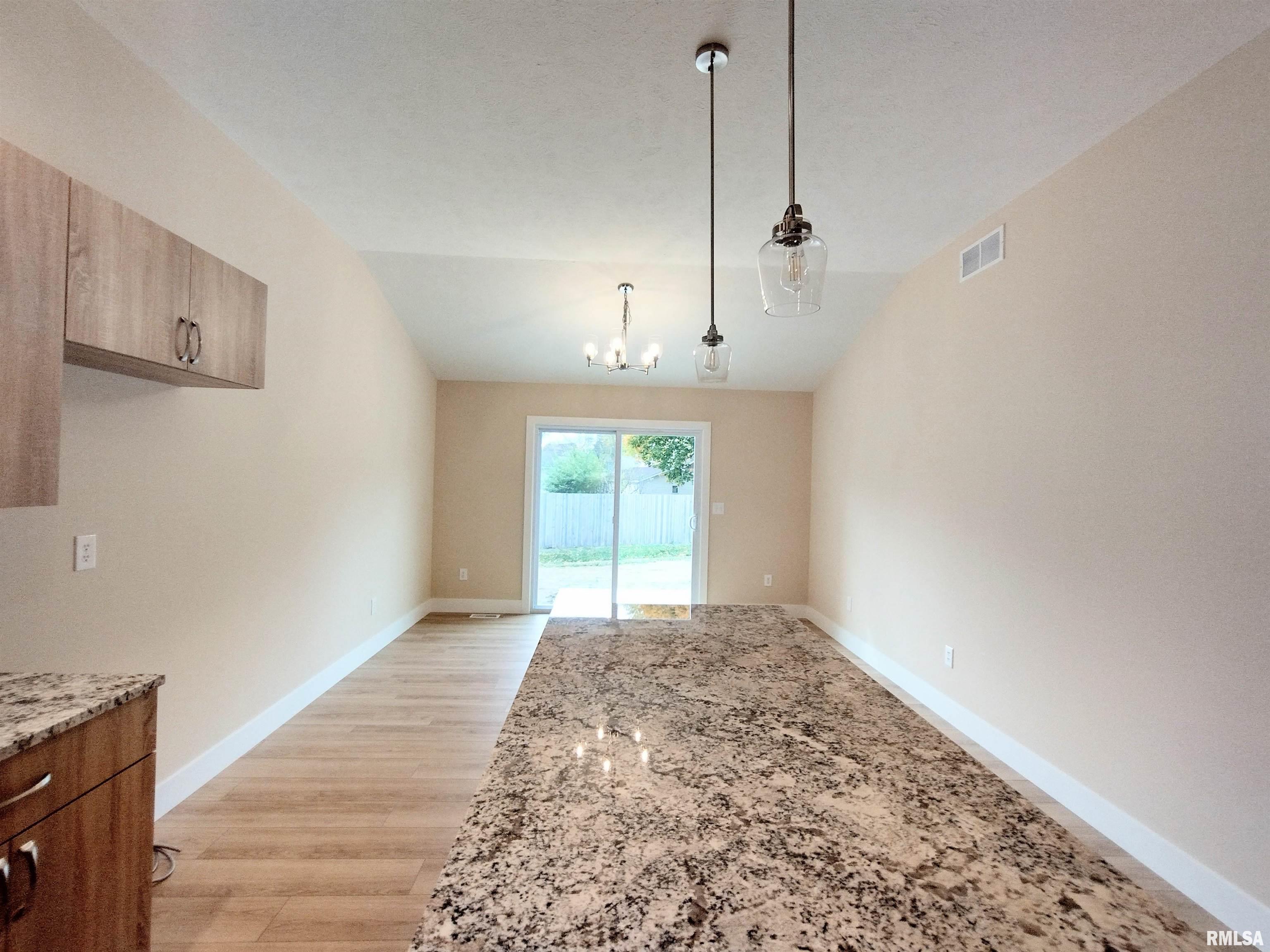 303 Waterwheel Drive Rochester, IL 62563 - Photo 12 of 31