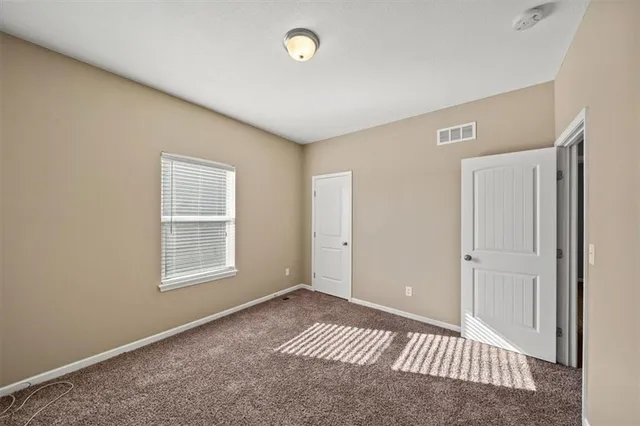 $374,900 | 11115 North Jefferson Street, Kansas City, MO 64155