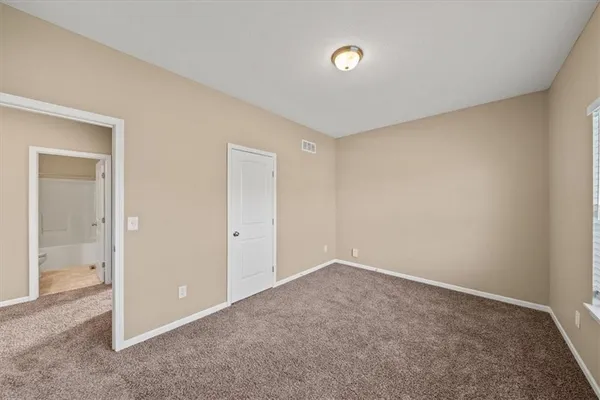 $357,500 | 11115 North Jefferson Street, Kansas City, MO 64155