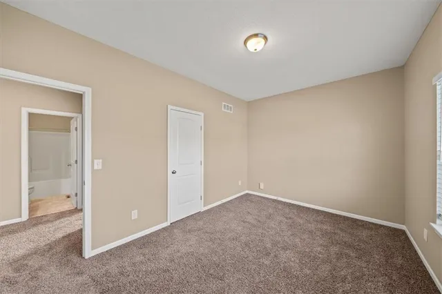 $374,900 | 11115 North Jefferson Street, Kansas City, MO 64155