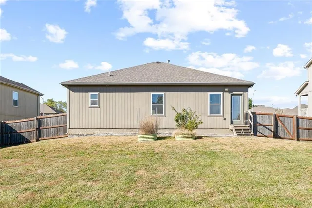 $374,900 | 11115 North Jefferson Street, Kansas City, MO 64155