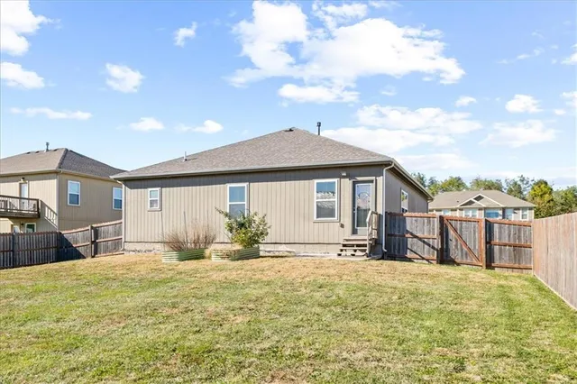 $374,900 | 11115 North Jefferson Street, Kansas City, MO 64155