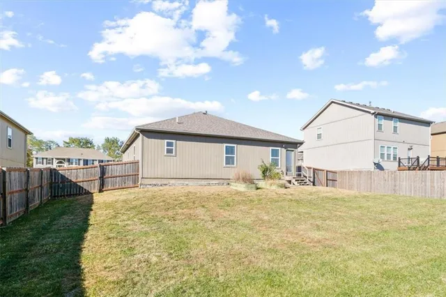 $374,900 | 11115 North Jefferson Street, Kansas City, MO 64155