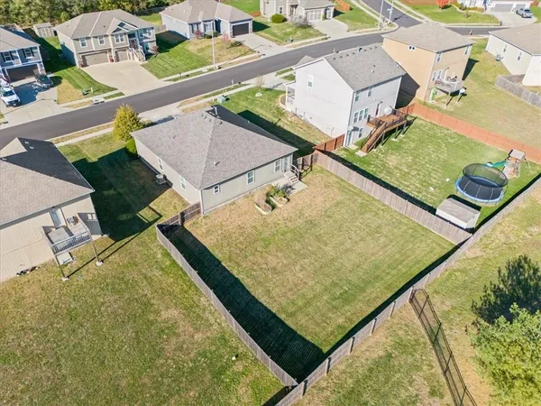 $357,500 | 11115 North Jefferson Street, Kansas City, MO 64155