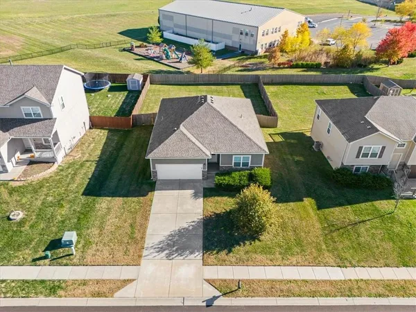 $357,500 | 11115 North Jefferson Street, Kansas City, MO 64155