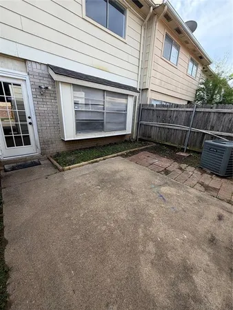 $1,700 | 26 East Mountain Creek Drive, Grand Prairie, TX 75052