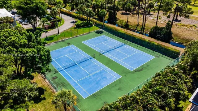 a view of an outdoor space and a yard