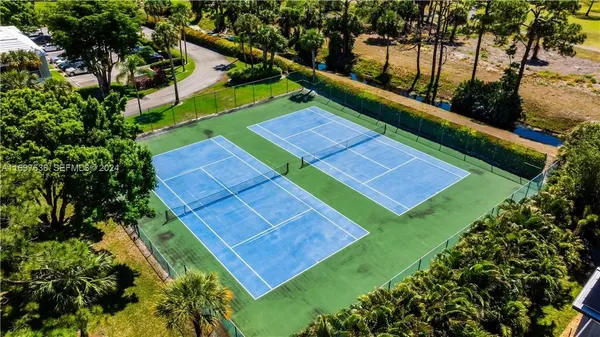 $239,000 | 1600 Southeast St Lucie Boulevard, Unit 110, Stuart, FL 34996