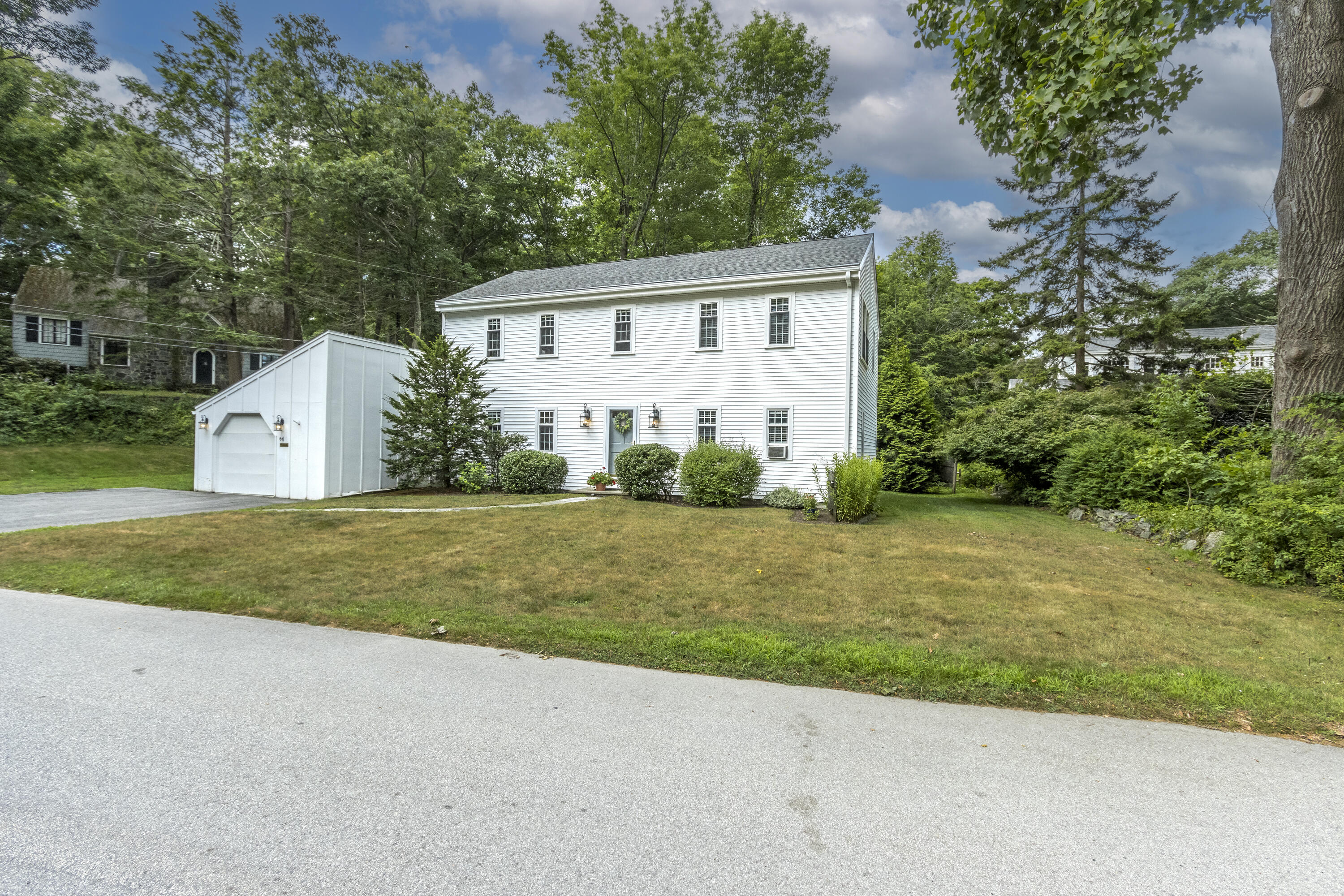 64 Wood Road Cape Elizabeth, ME 04107 - Photo 3 of 41 Front of house