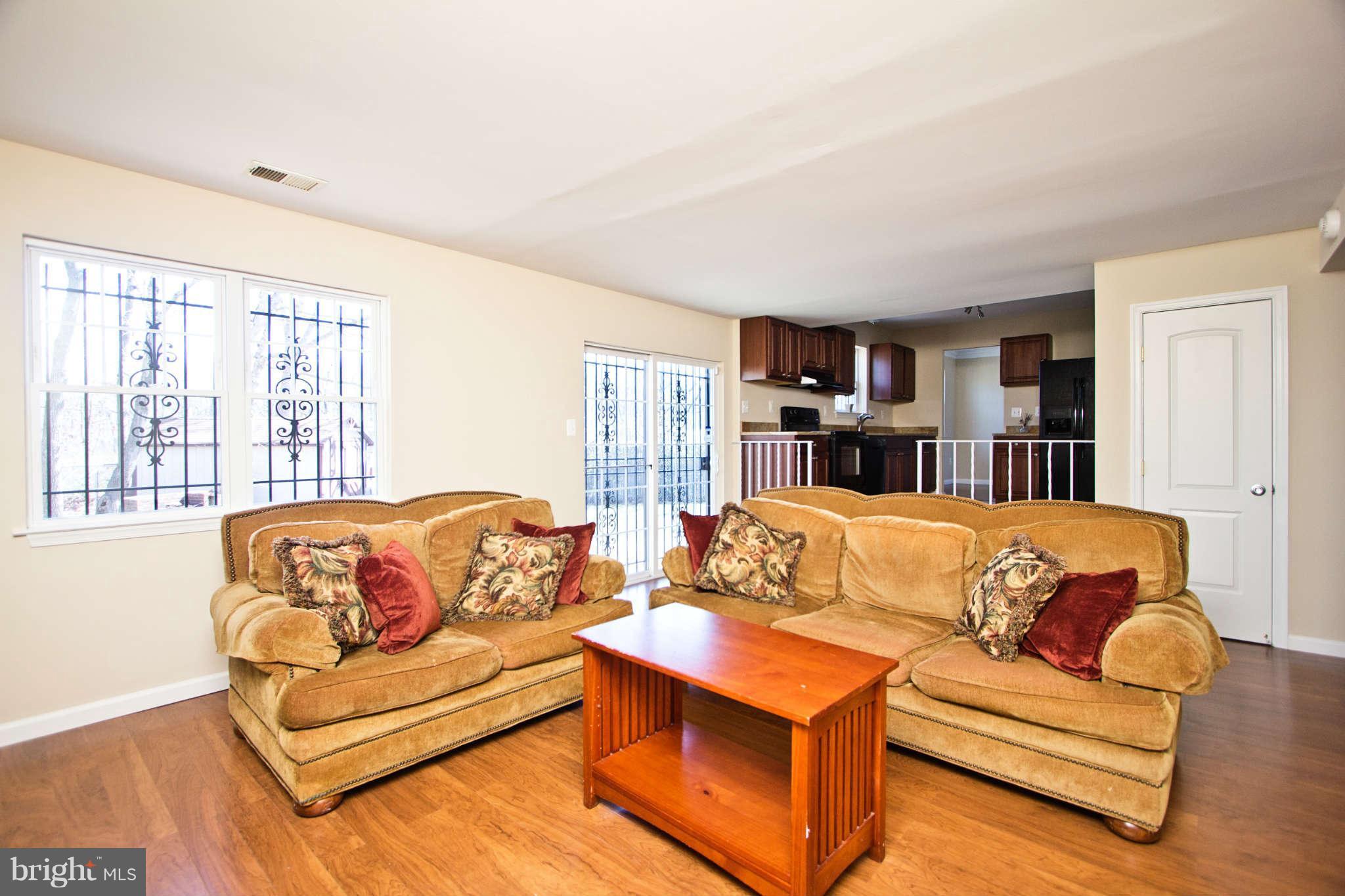 4904 Wheeler Road Temple Hills, MD 20748 - Photo 4 of 20 Family Room