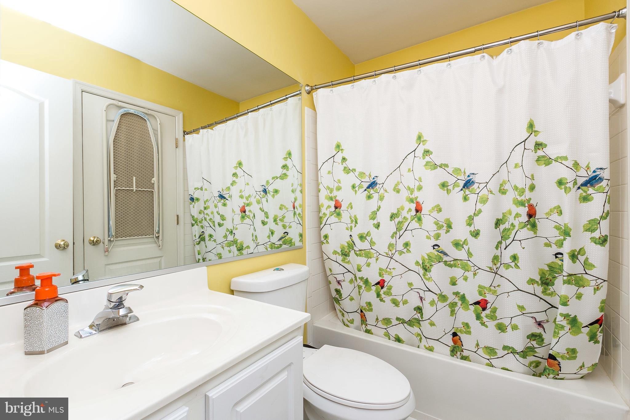 8111 Jacobs Field Road Baltimore, MD 21237 - Photo 22 of 30 Bath