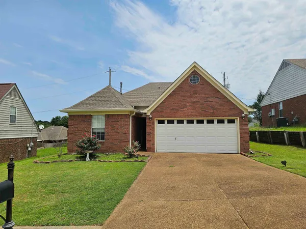 $245,000 | 2210 Stone Stream Drive, Memphis, TN 38016