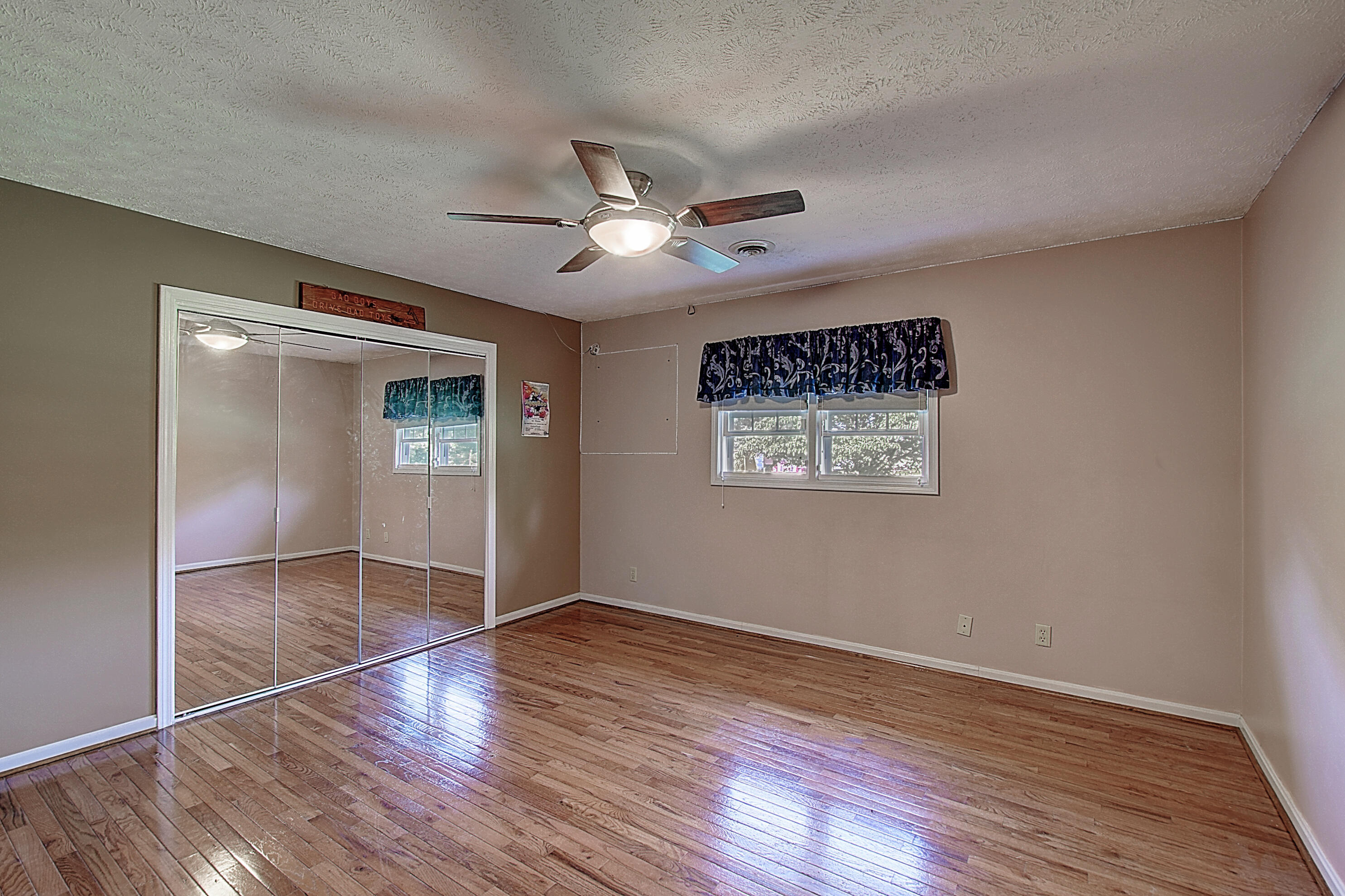 348 Price Road Elizabethton, TN 37643 - Photo 30 of 41 348 Price Road Elizabethton TN 37643 (30
