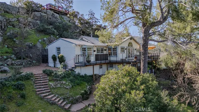 $1,799,000 | 29068 Lake Drive, Agoura Hills, CA 91301