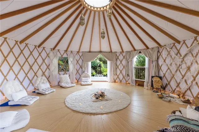 $1,799,000 | 29068 Lake Drive, Agoura Hills, CA 91301