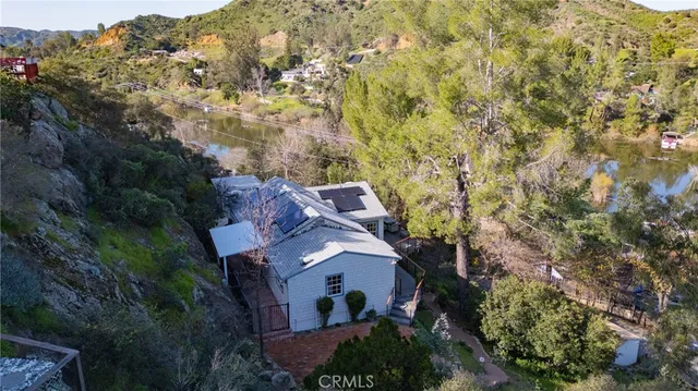 $1,799,000 | 29068 Lake Drive, Agoura Hills, CA 91301