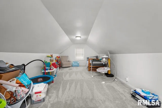 $1,950 | 2133 Warren Street, Davenport, IA 52804