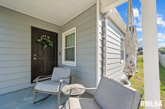 $1,950 | 2133 Warren Street, Davenport, IA 52804