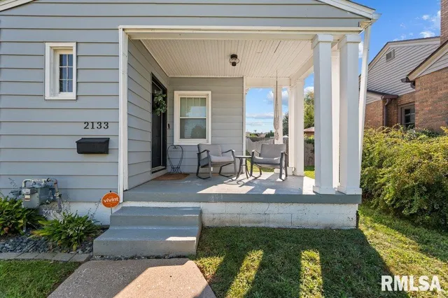$1,950 | 2133 Warren Street, Davenport, IA 52804